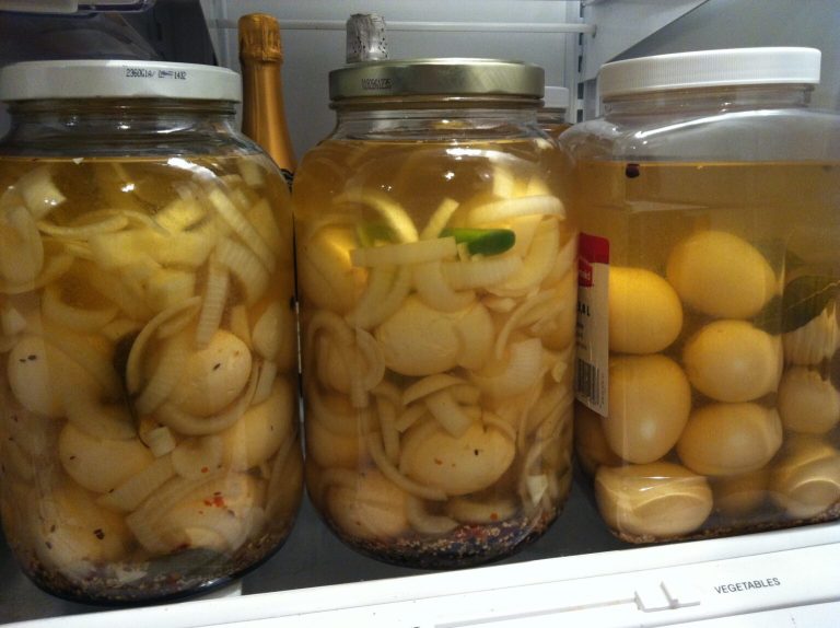 Lucass Pickled Eggs 1536x1147